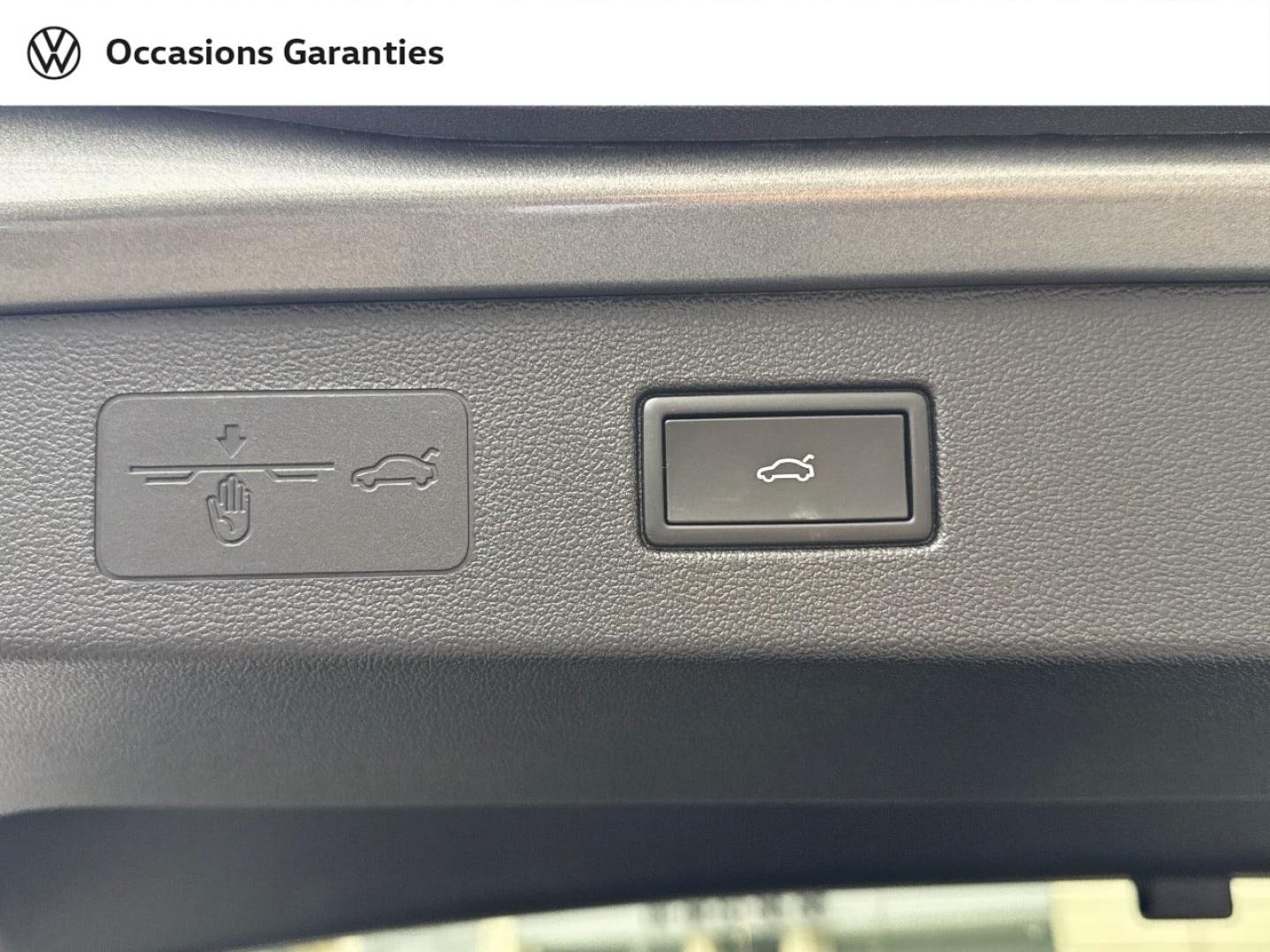 Voitures occasions VOLKSWAGEN T-ROC Style Paris