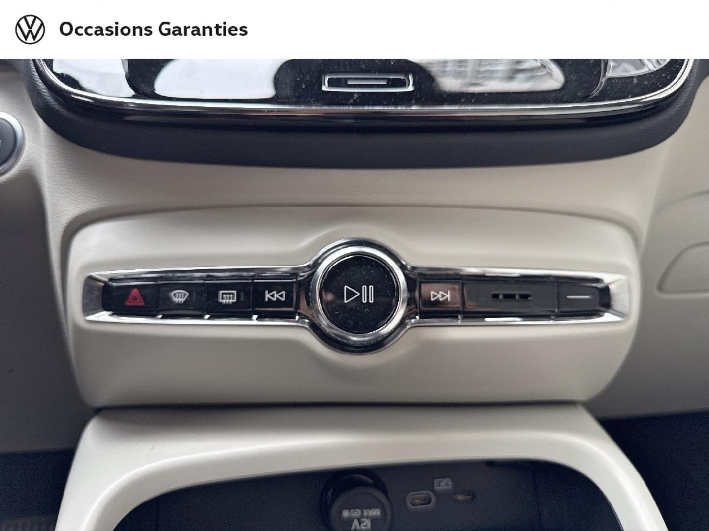 Voitures occasions VOLVO XC40 Ultimate Paris