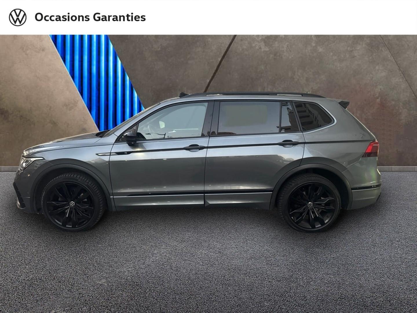 Voitures occasions VOLKSWAGEN TIGUAN ALLSPACE R-Line Paris