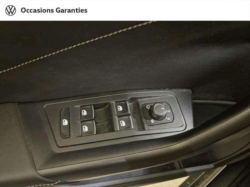 Voitures occasions VOLKSWAGEN T-ROC Style Paris
