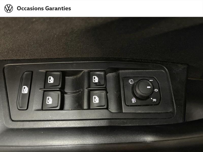 Voitures occasions VOLKSWAGEN T-ROC Life Plus Paris