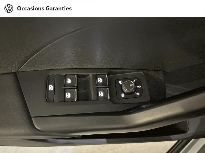 Voitures occasions VOLKSWAGEN T-CROSS R-Line Tech Paris