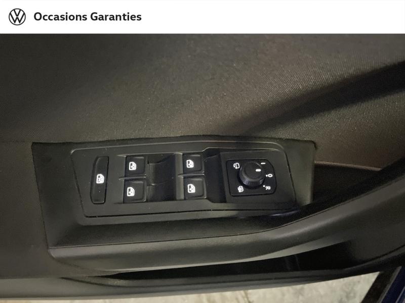 Voitures occasions VOLKSWAGEN T-ROC Life Paris