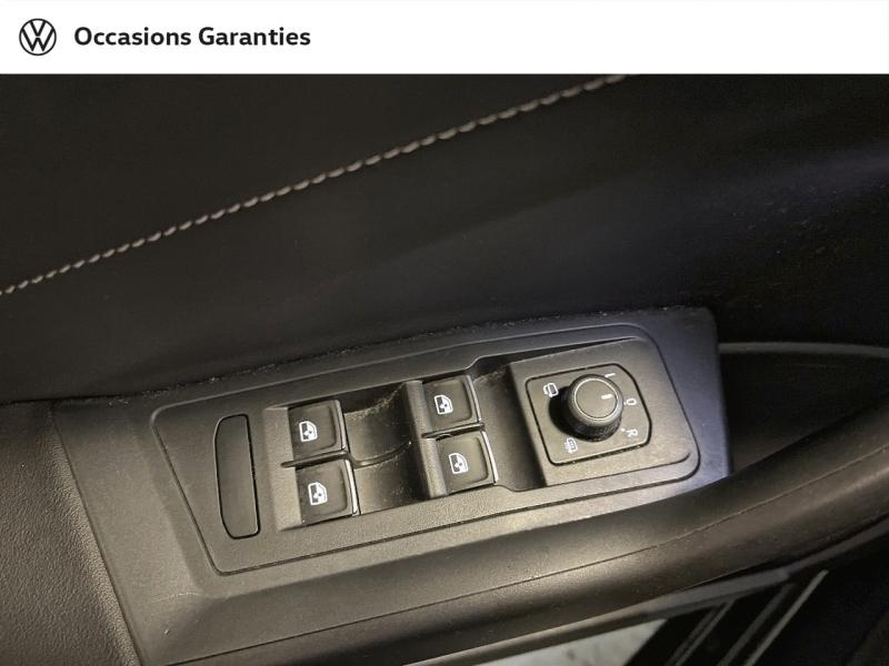 Voitures occasions VOLKSWAGEN T-Roc Cabriolet R-Line Paris