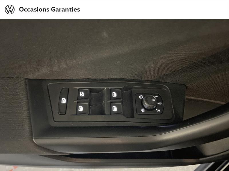 Voitures occasions VOLKSWAGEN T-ROC Life Paris