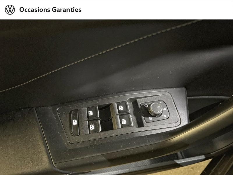 Voitures occasions VOLKSWAGEN T-ROC Style Exclusive Paris