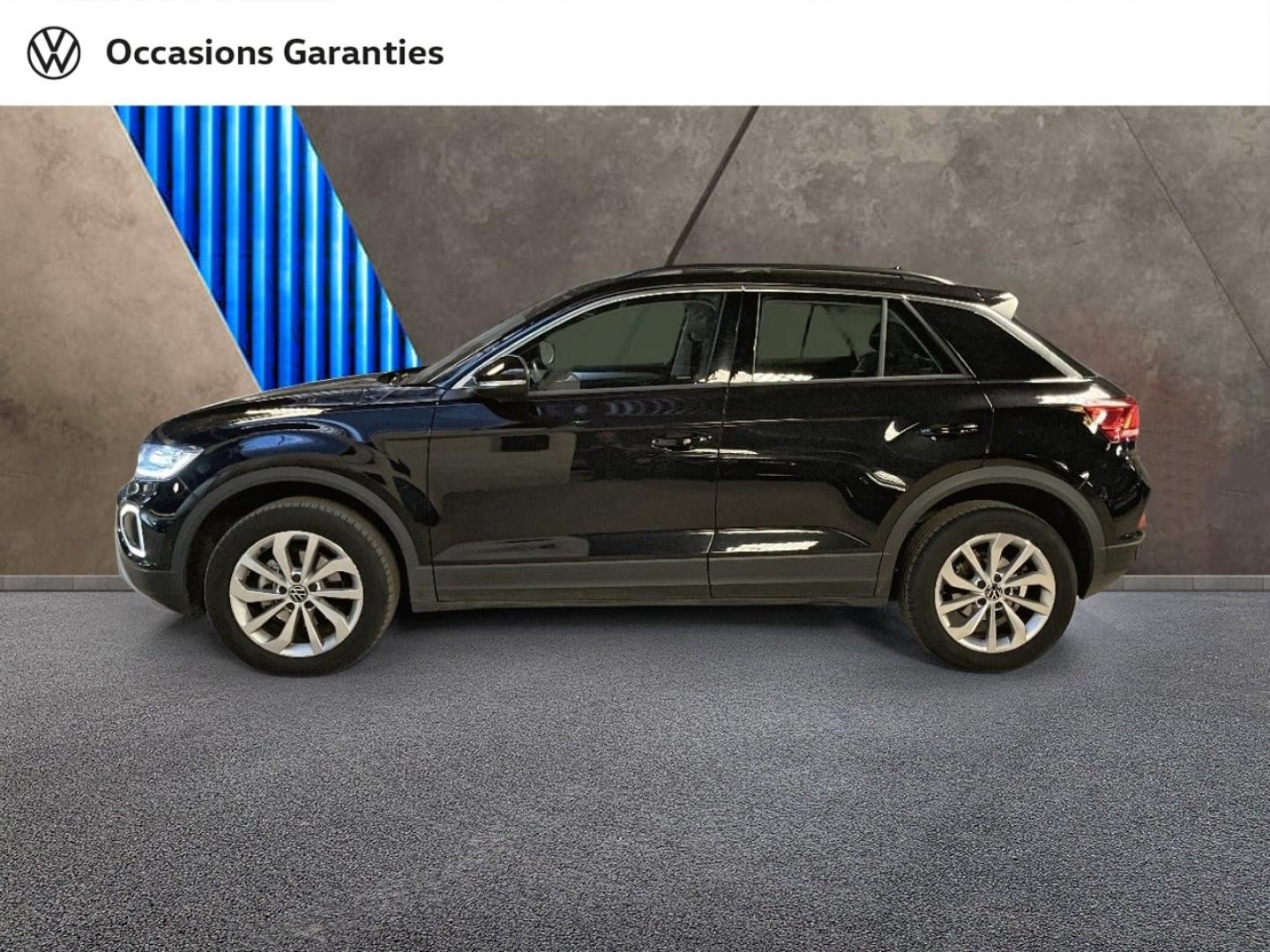 Voitures occasions VOLKSWAGEN T-ROC Life Plus Paris