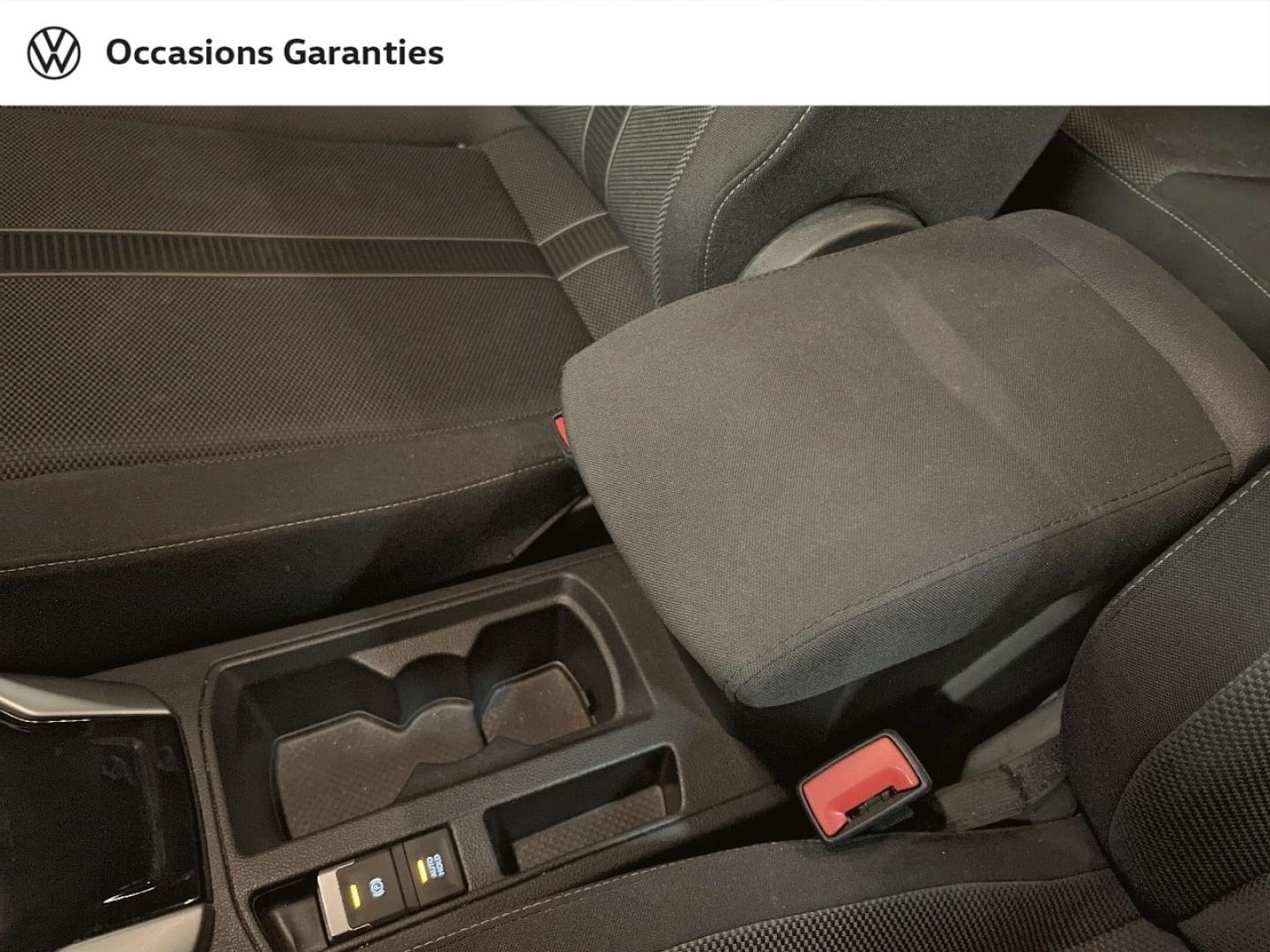 Voitures occasions VOLKSWAGEN T-ROC Life Plus Paris