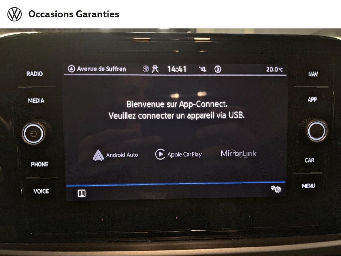 Voitures occasions VOLKSWAGEN T-ROC Life Plus Paris