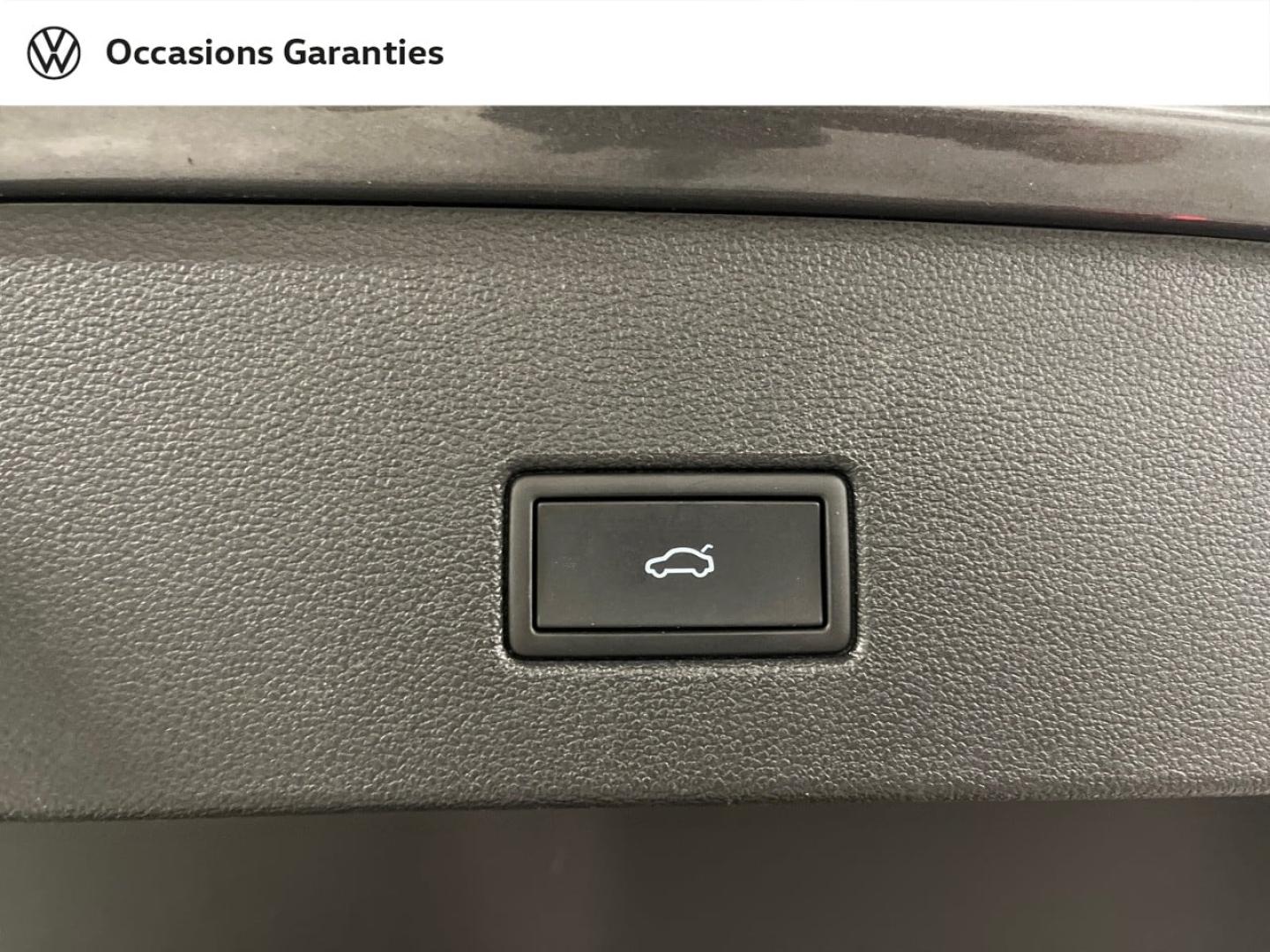 Voitures occasions VOLKSWAGEN T-ROC Style Exclusive Paris