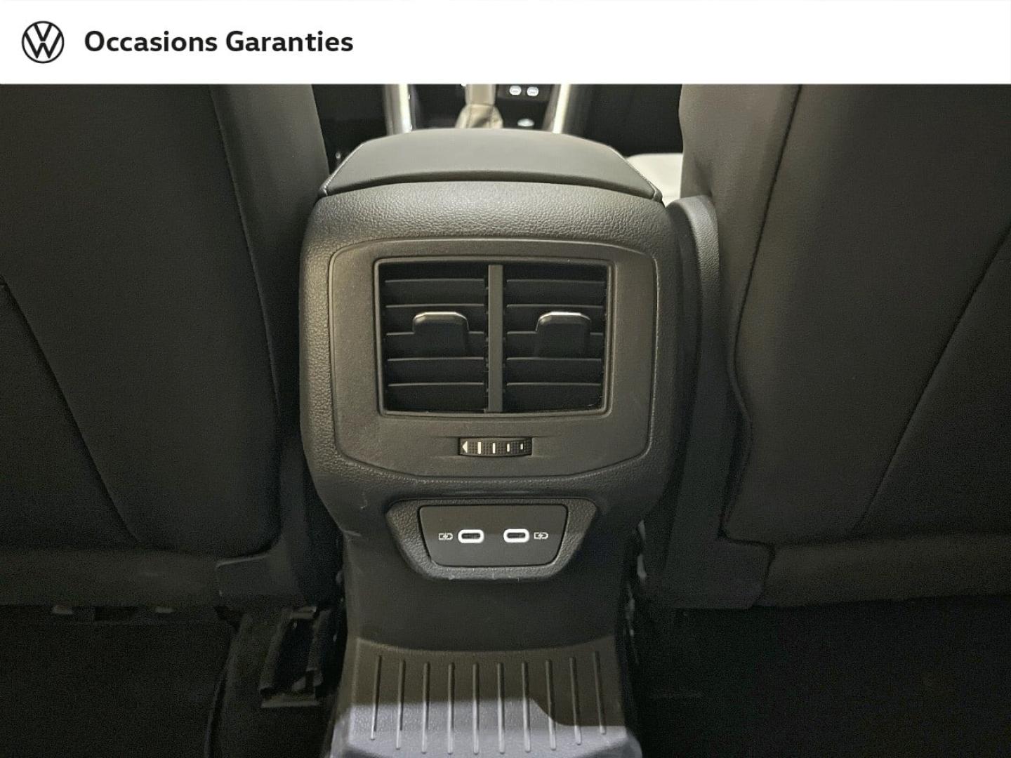 Voitures occasions VOLKSWAGEN T-ROC Style Exclusive Paris