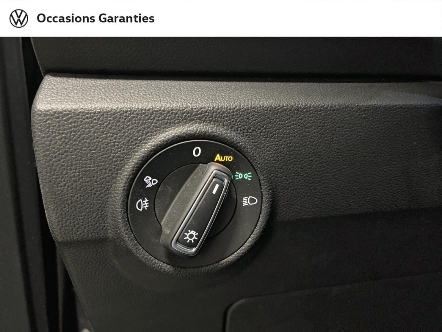 Voitures occasions VOLKSWAGEN T-ROC Style Exclusive Paris