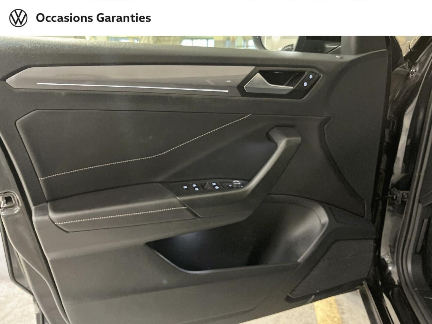 Voitures occasions VOLKSWAGEN T-ROC Style Paris