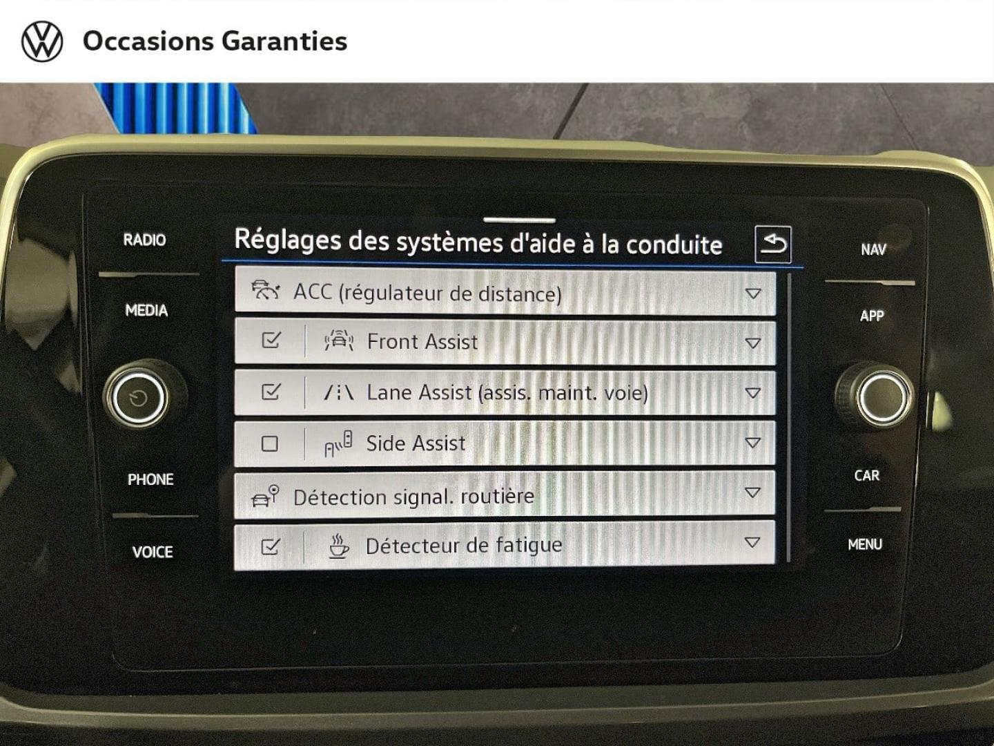 Voitures occasions VOLKSWAGEN T-ROC Style Paris