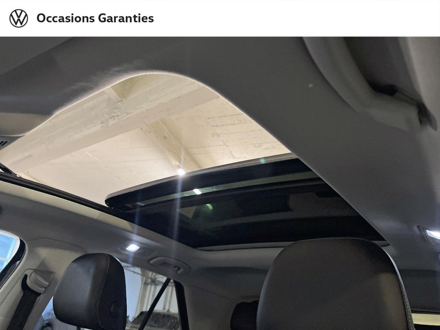 Voitures occasions VOLKSWAGEN T-ROC Style Exclusive Paris