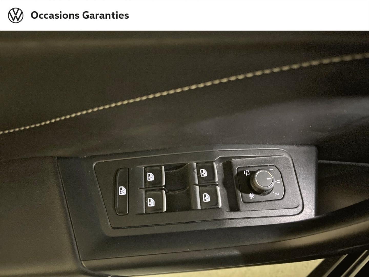 Voitures occasions VOLKSWAGEN T-ROC Style Exclusive Paris