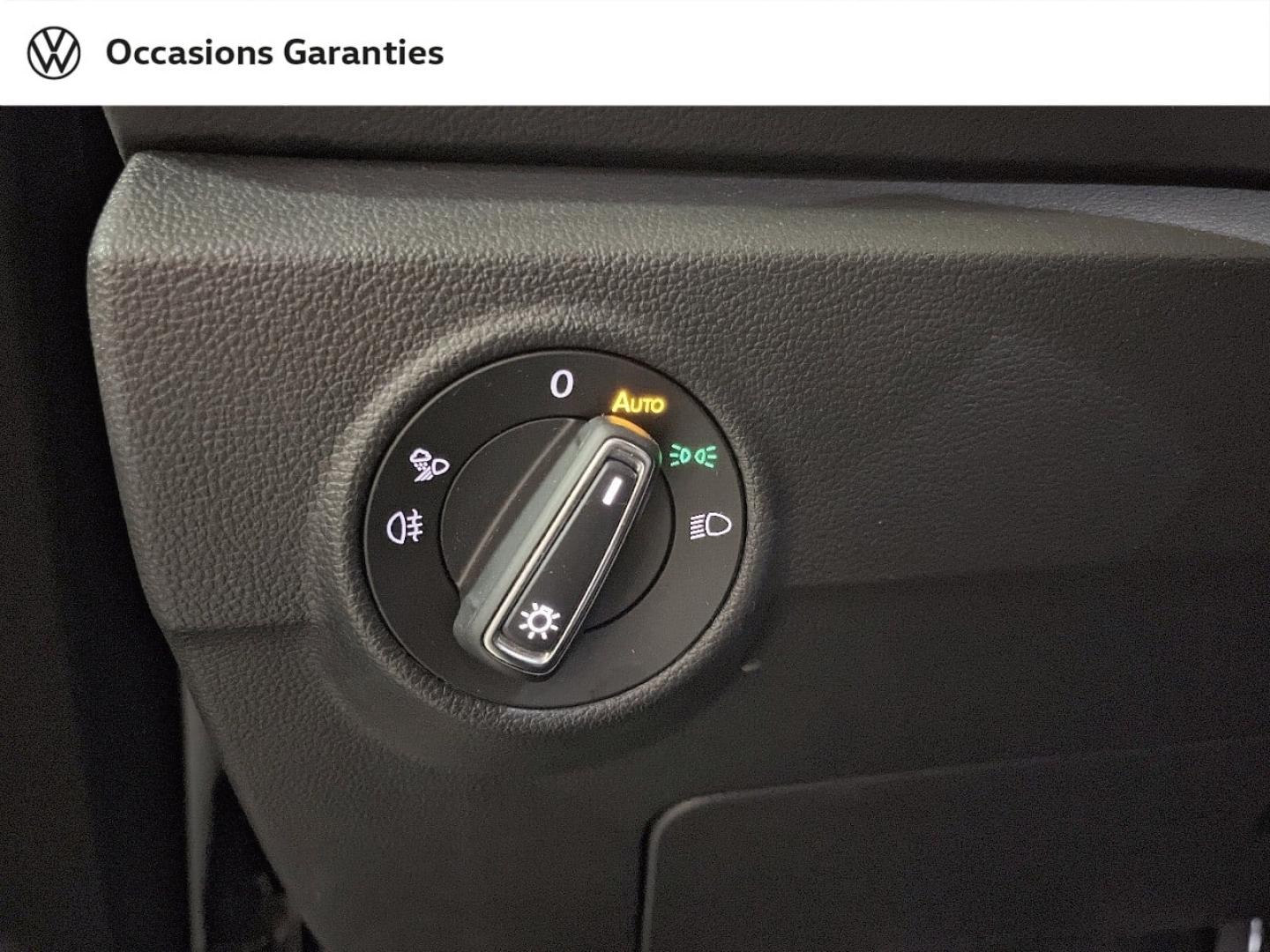 Voitures occasions VOLKSWAGEN T-ROC Style Exclusive Paris