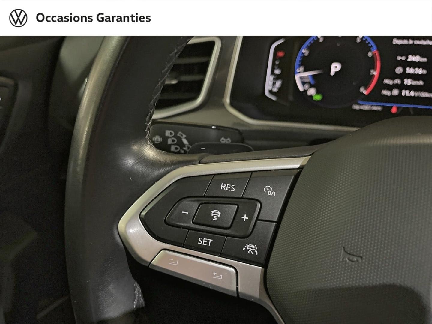Voitures occasions VOLKSWAGEN T-ROC Style Exclusive Paris