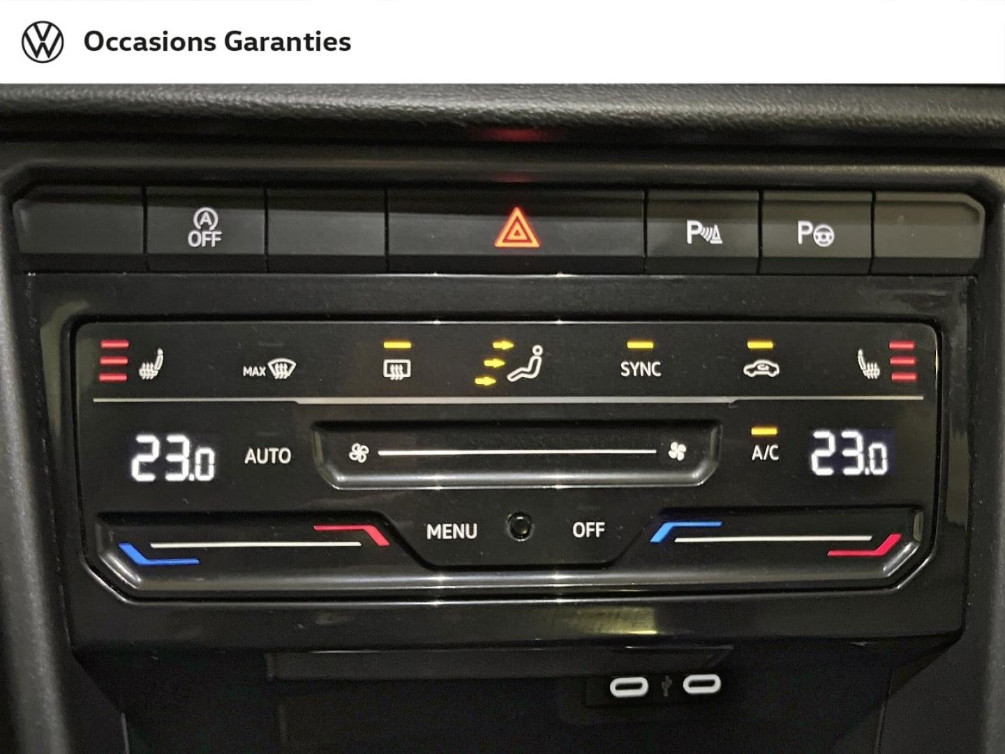 Voitures occasions VOLKSWAGEN T-ROC Style Exclusive Paris
