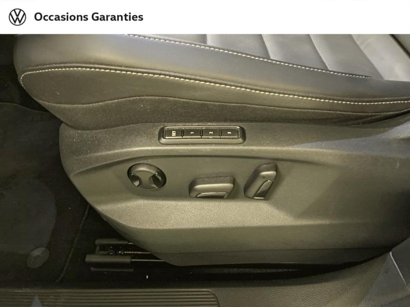 Voitures occasions VOLKSWAGEN T-ROC Style Exclusive Paris