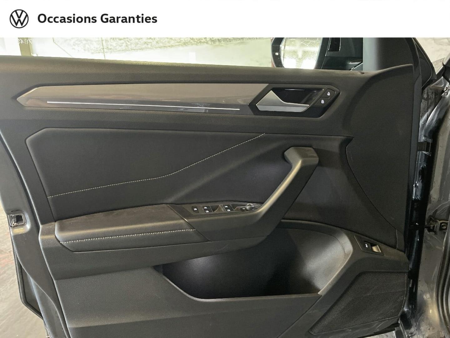 Voitures occasions VOLKSWAGEN T-ROC Style Exclusive Paris