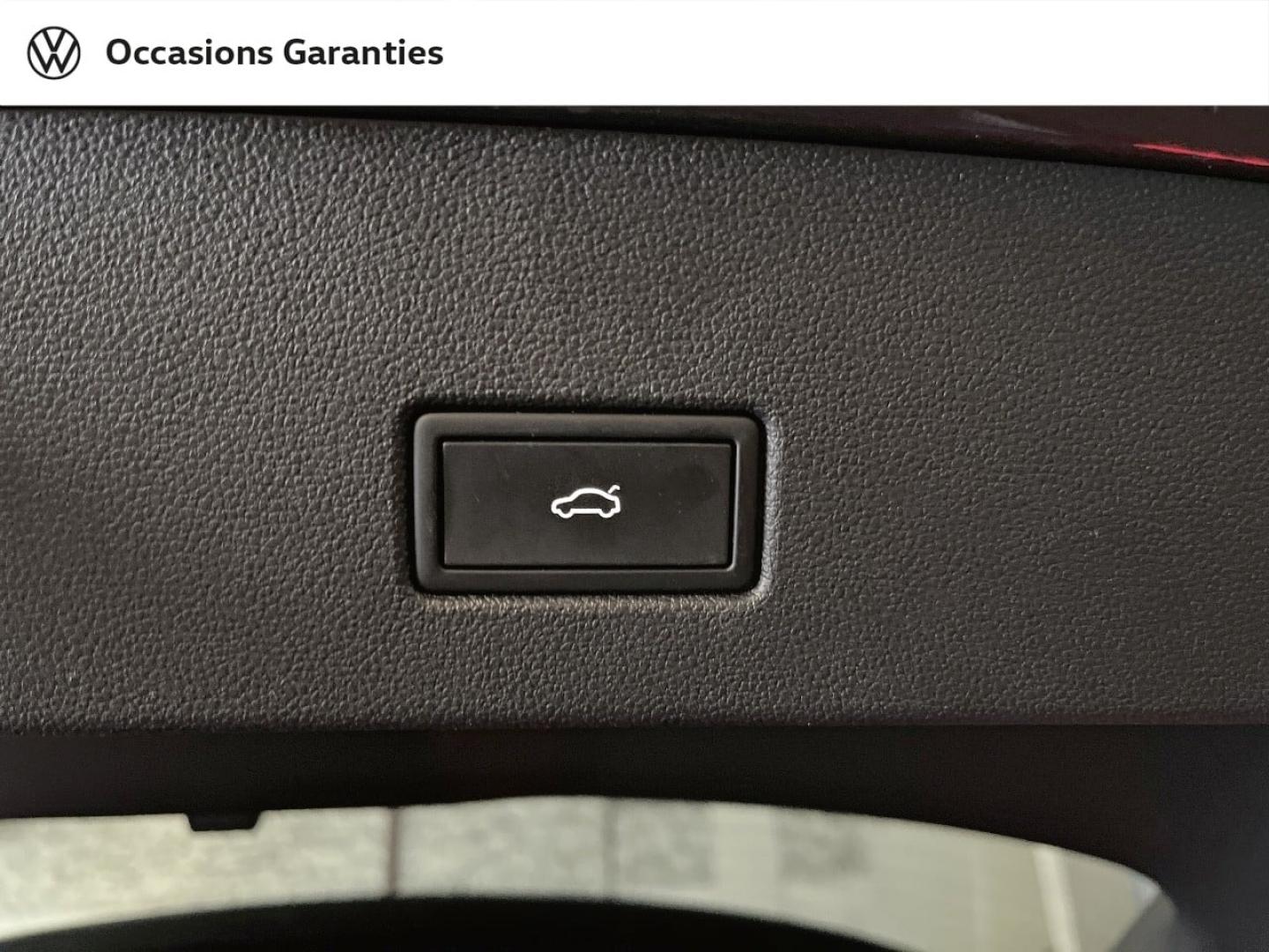 Voitures occasions VOLKSWAGEN T-ROC Style Exclusive Paris