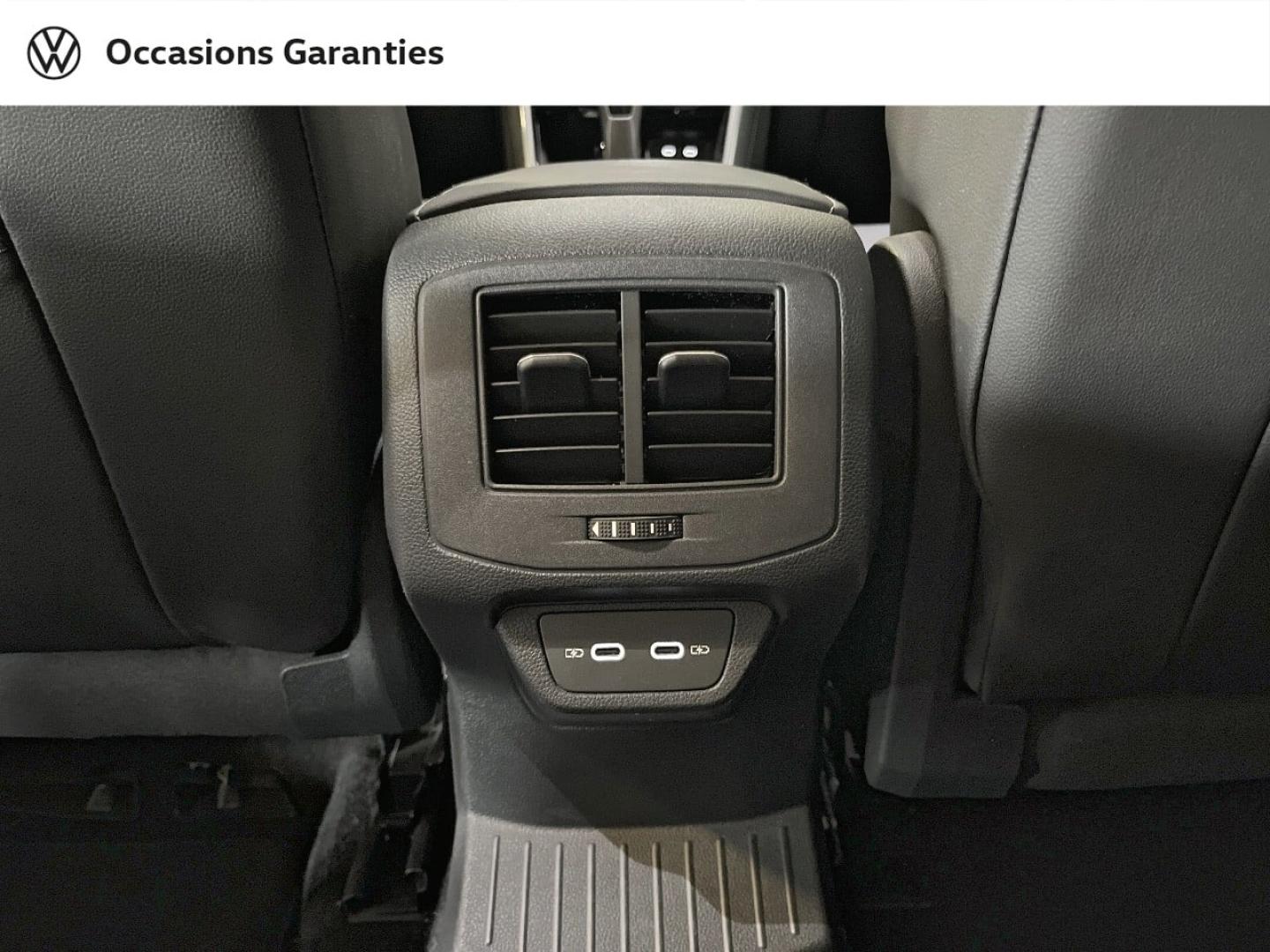 Voitures occasions VOLKSWAGEN T-ROC Style Exclusive Paris