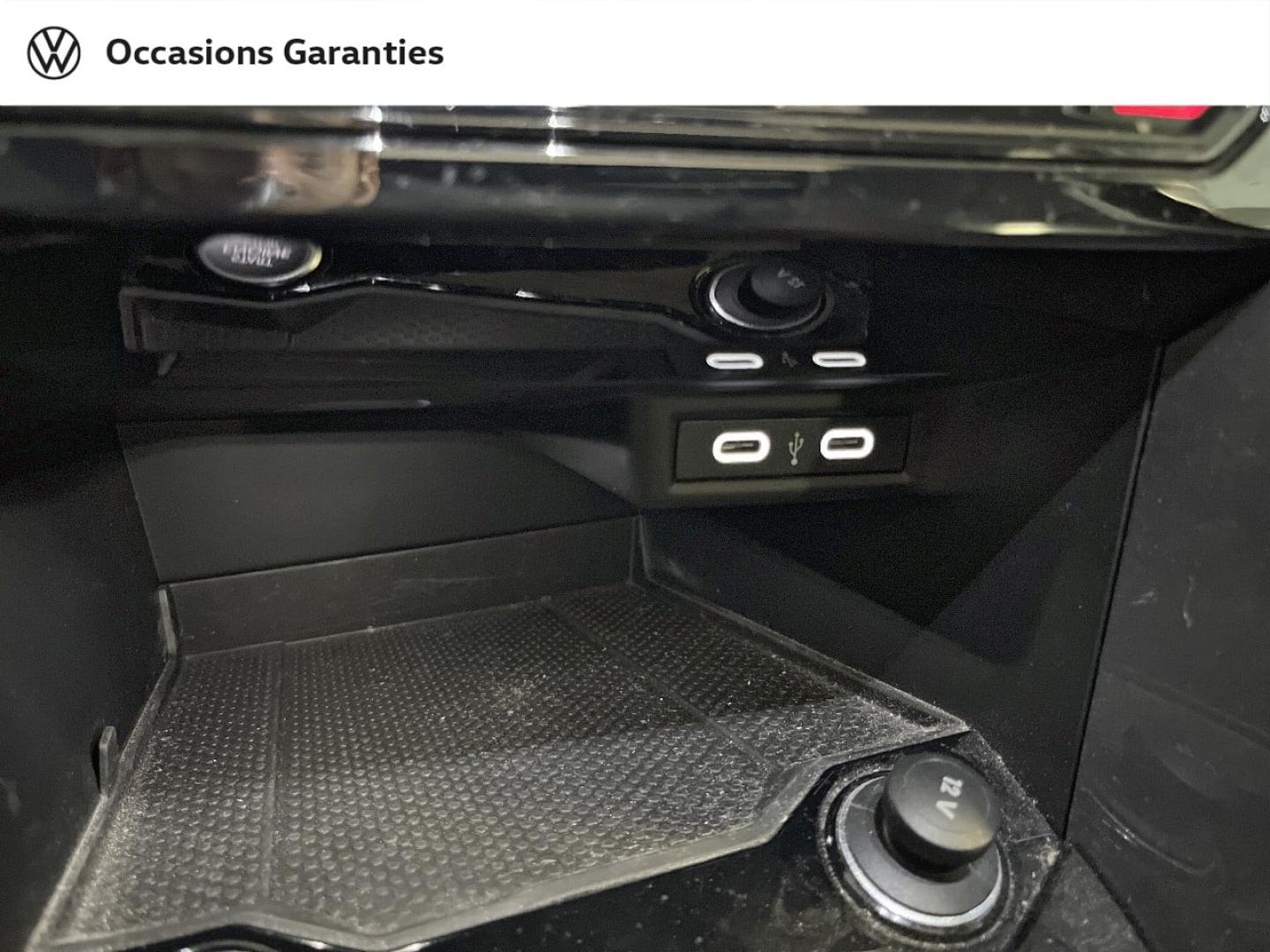 Voitures occasions VOLKSWAGEN T-ROC Style Exclusive Paris
