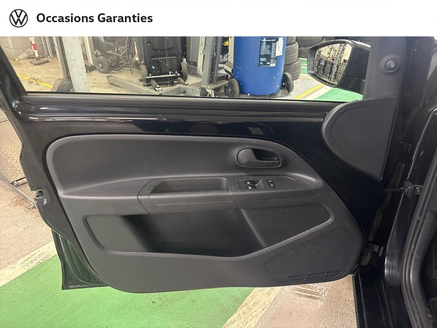 Voitures occasions VOLKSWAGEN e-up! e-up! Paris
