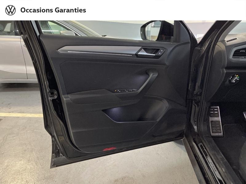 Voitures occasions VOLKSWAGEN T-ROC Active Paris