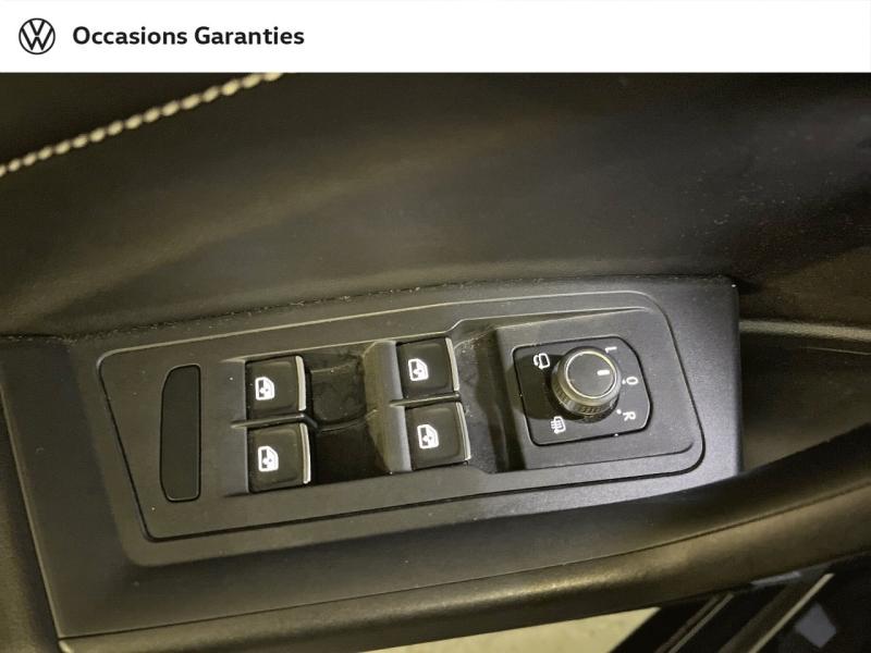 Voitures occasions VOLKSWAGEN T-Roc Cabriolet R-Line Paris