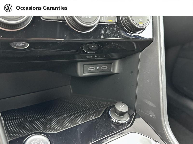 Voitures occasions VOLKSWAGEN T-ROC R-Line Paris