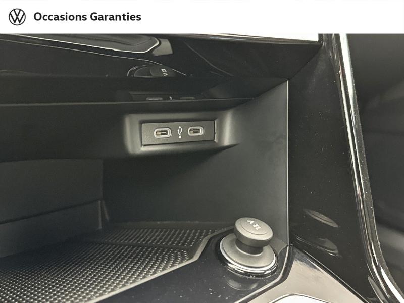 Voitures occasions VOLKSWAGEN T-ROC R-Line Paris