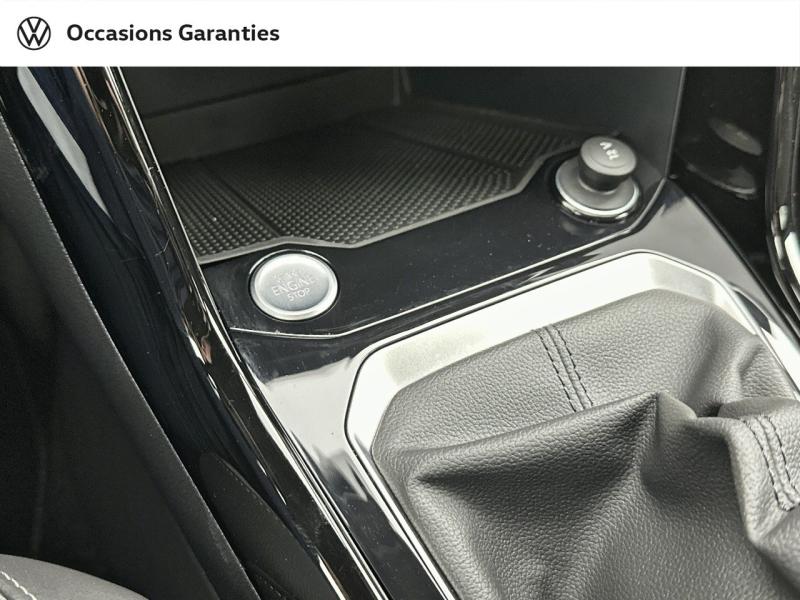 Voitures occasions VOLKSWAGEN T-ROC R-Line Paris