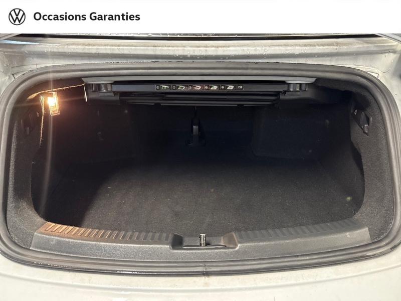 Voitures occasions VOLKSWAGEN Coccinelle Cabriolet Couture Exclusive Paris