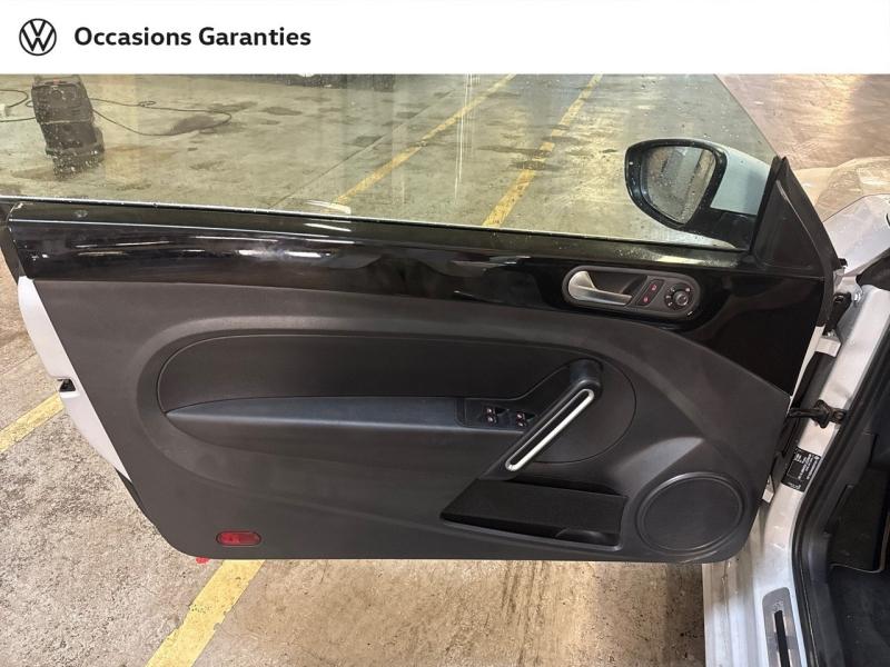 Voitures occasions VOLKSWAGEN Coccinelle Cabriolet Couture Exclusive Paris