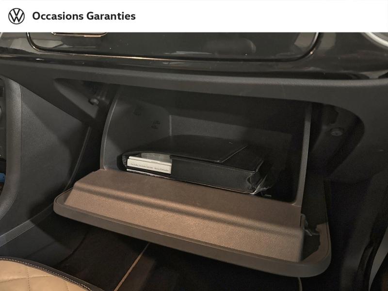 Voitures occasions VOLKSWAGEN Coccinelle Cabriolet Couture Exclusive Paris