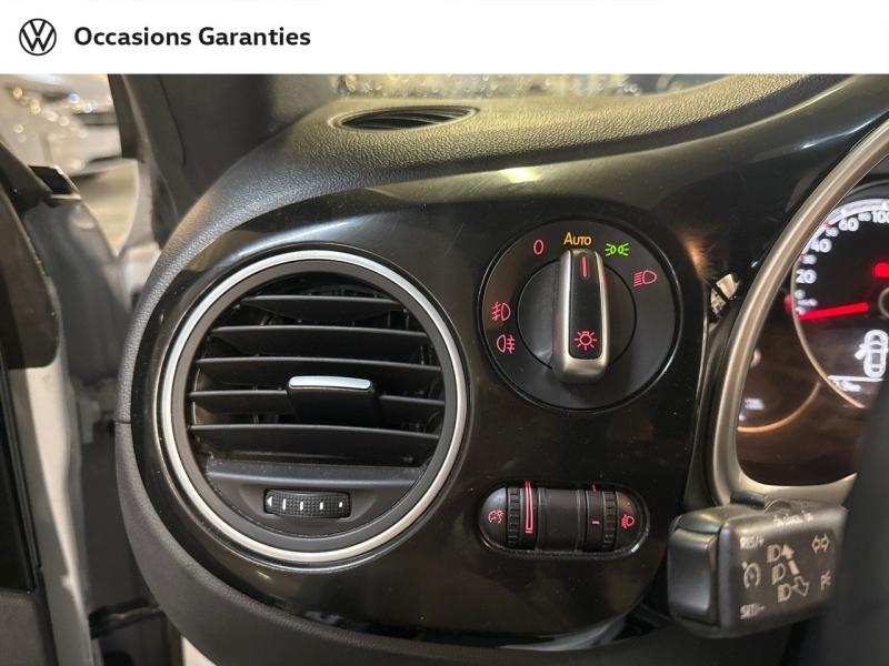 Voitures occasions VOLKSWAGEN Coccinelle Cabriolet Couture Exclusive Paris