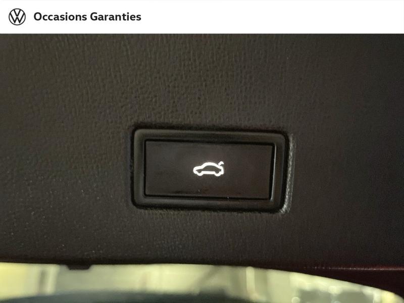 Voitures occasions VOLKSWAGEN T-ROC R-Line Paris