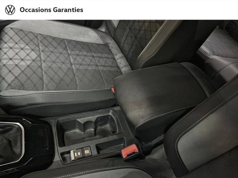 Voitures occasions VOLKSWAGEN T-ROC R-Line Paris