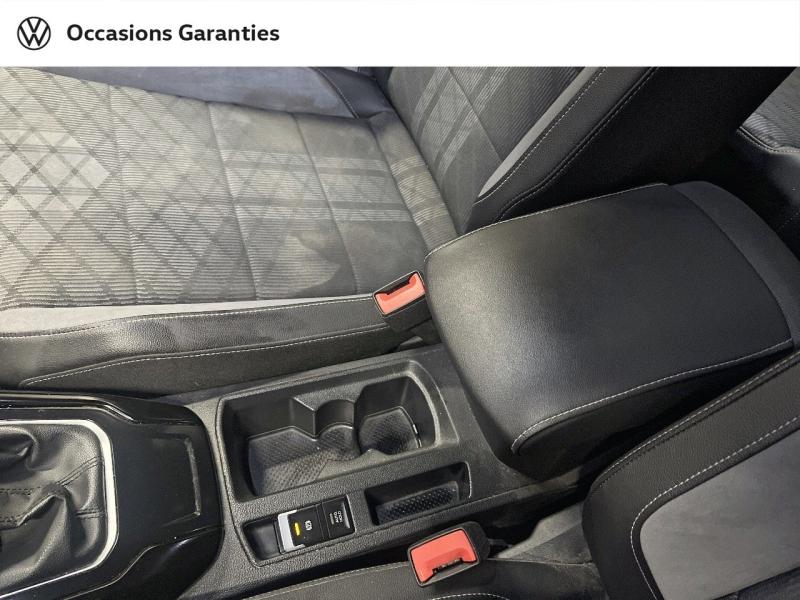 Voitures occasions VOLKSWAGEN T-ROC R-Line Paris