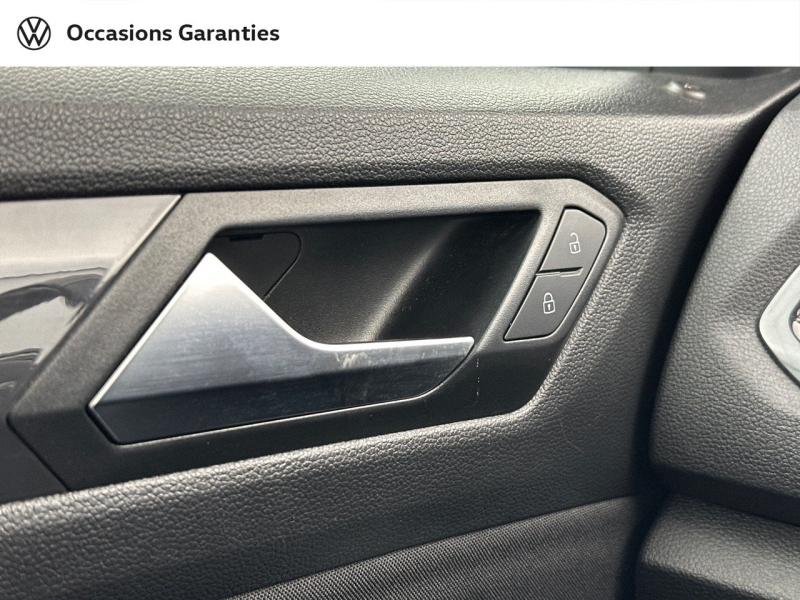 Voitures occasions VOLKSWAGEN T-ROC Carat Paris