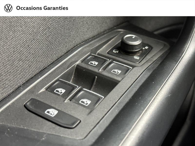 Voitures occasions VOLKSWAGEN T-ROC Carat Paris