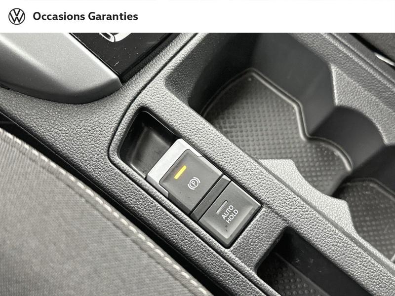 Voitures occasions VOLKSWAGEN T-ROC Life Paris