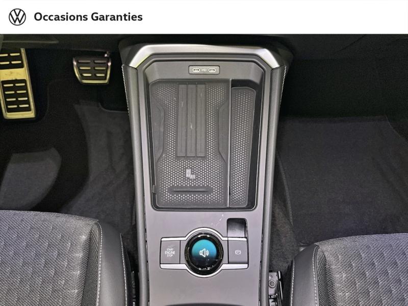 Voitures occasions VOLKSWAGEN T-ROC R-Line Paris