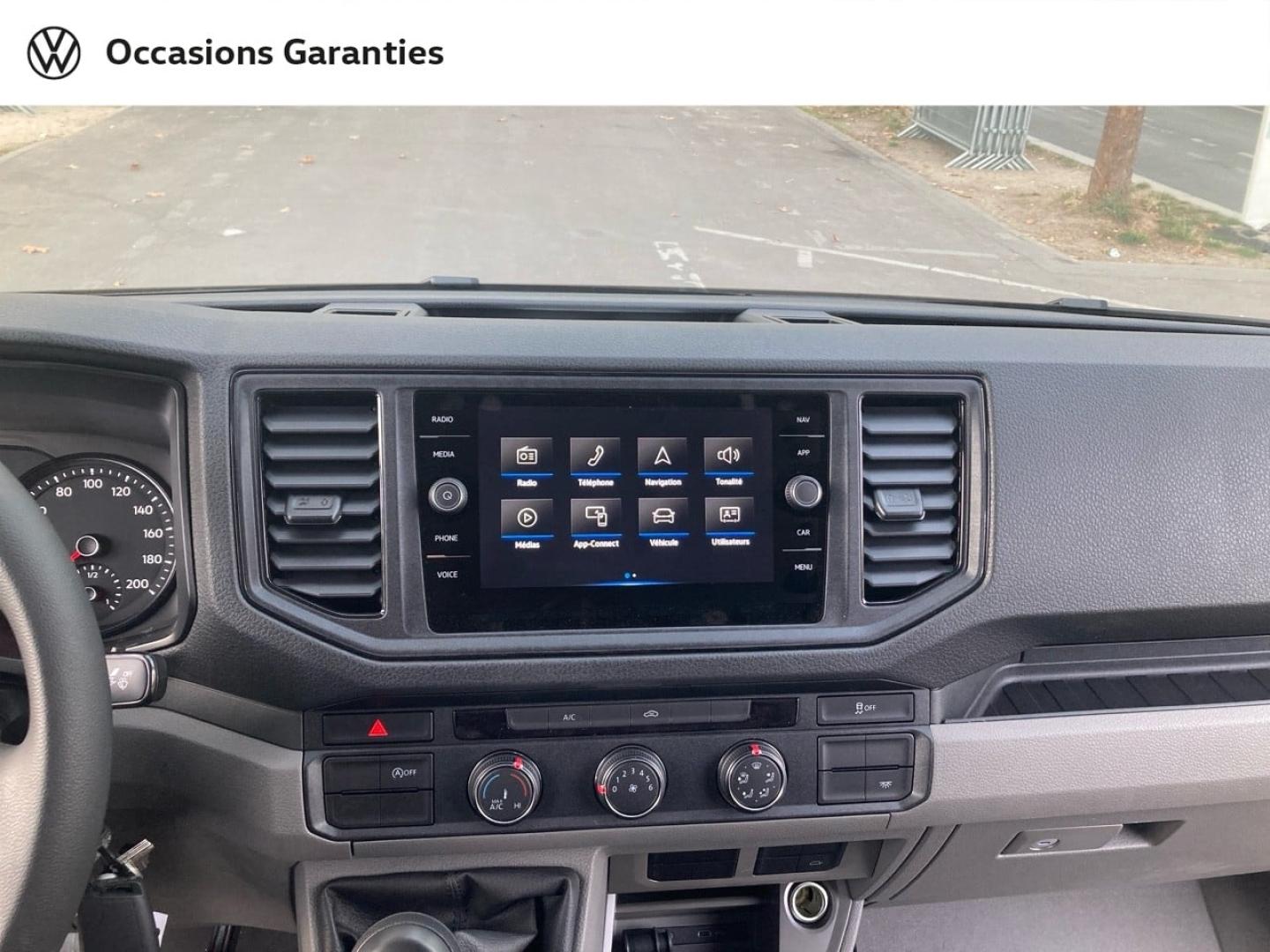Voitures occasions VOLKSWAGEN UTILITAIRES Crafter PlatCb Business Paris