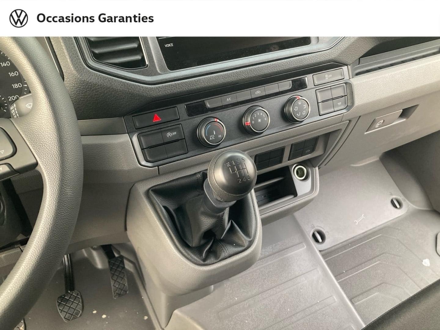 Voitures occasions VOLKSWAGEN UTILITAIRES Crafter PlatCb Business Paris