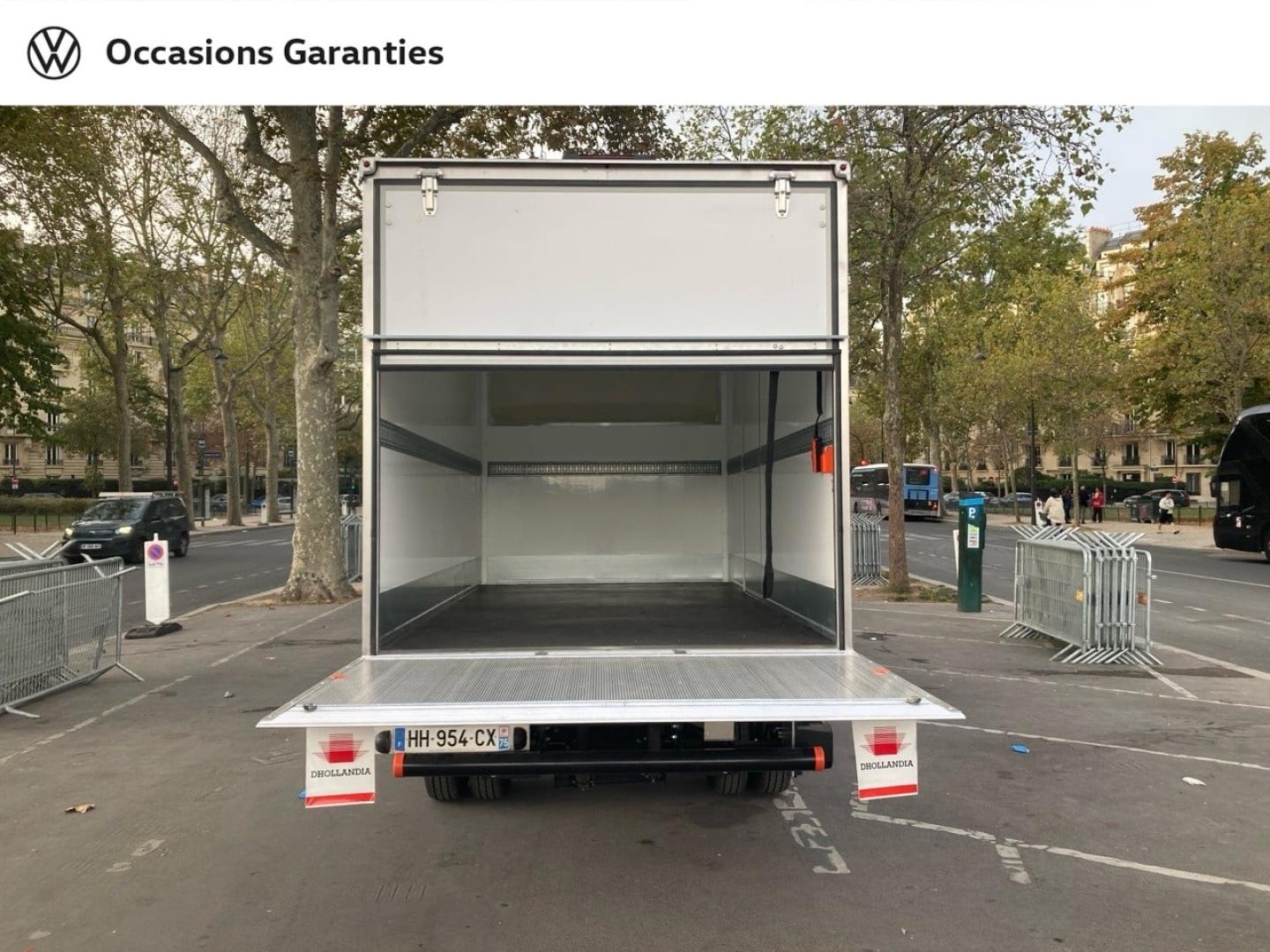Voitures occasions VOLKSWAGEN UTILITAIRES Crafter PlatCb Business Paris