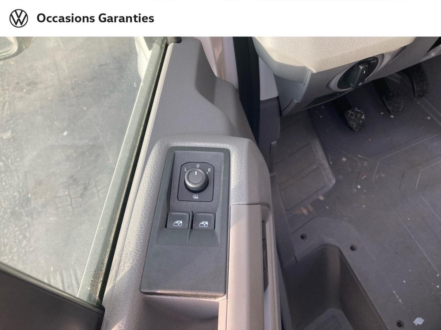 Voitures occasions VOLKSWAGEN UTILITAIRES Crafter PlatCb Business Paris