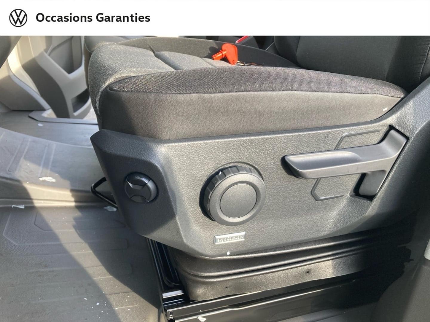 Voitures occasions VOLKSWAGEN UTILITAIRES Crafter PlatCb Business Paris